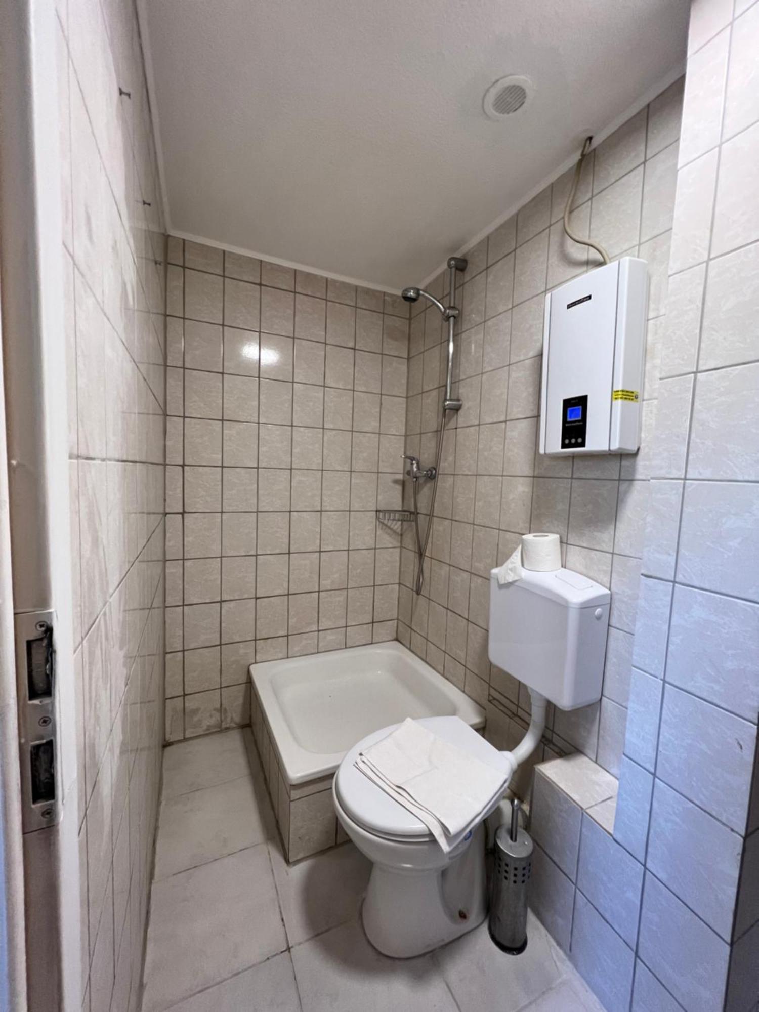 Moebliertes Wohnung Am Geroweiher Moenchengladbach Rum bild